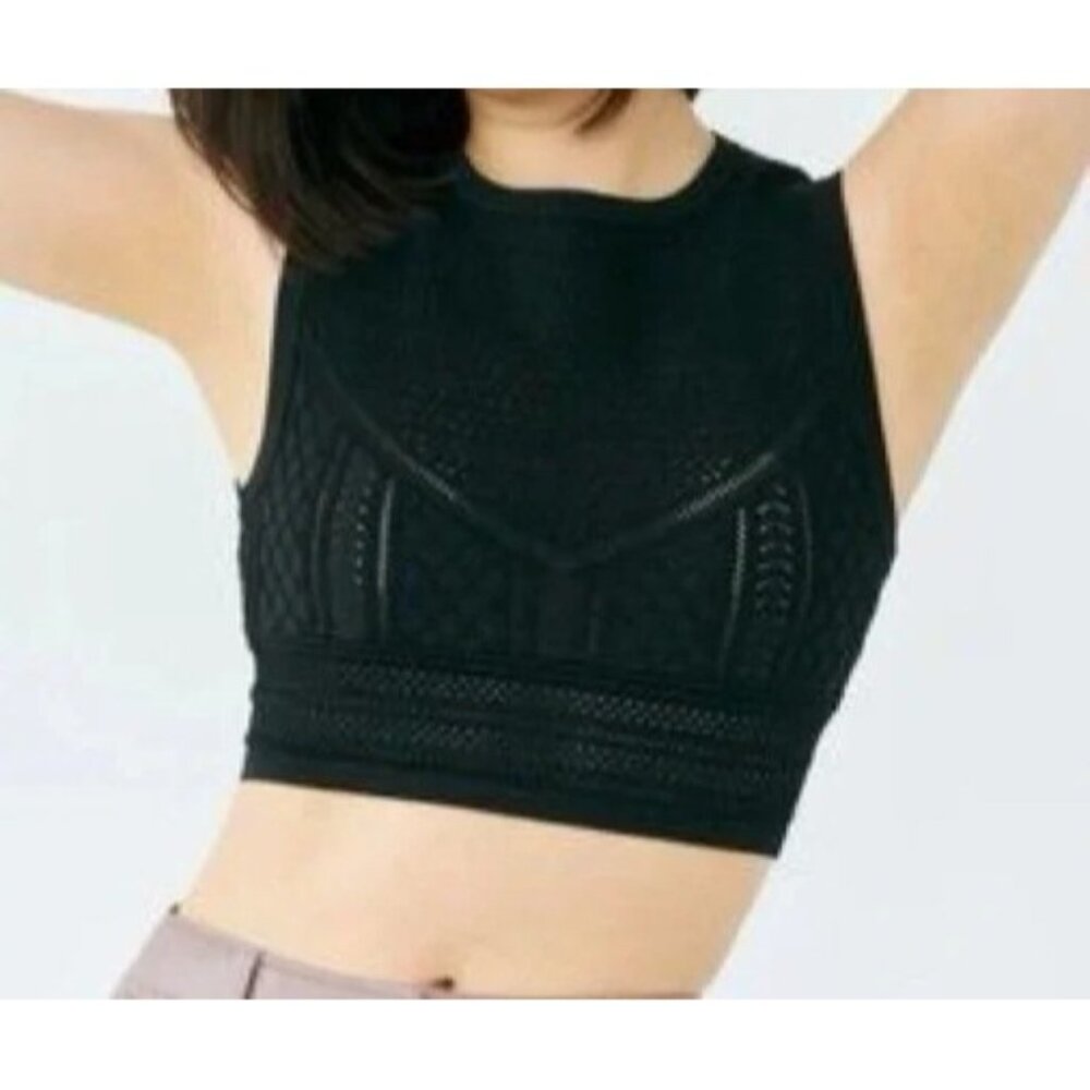 Aritzia Babaton Sleeveless Cropped Textured High Round Neck Pointelle Crop Top L